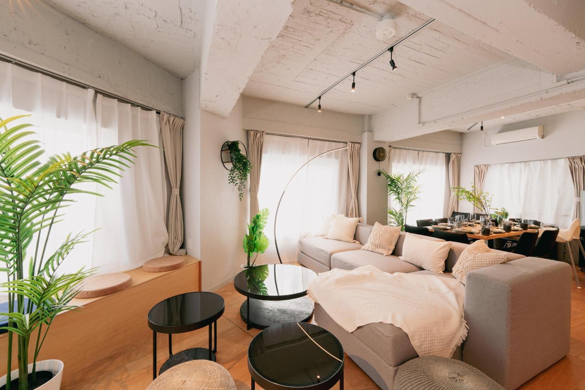 Eminaz Minami Otsuka 3f4f Apartment Tokyo