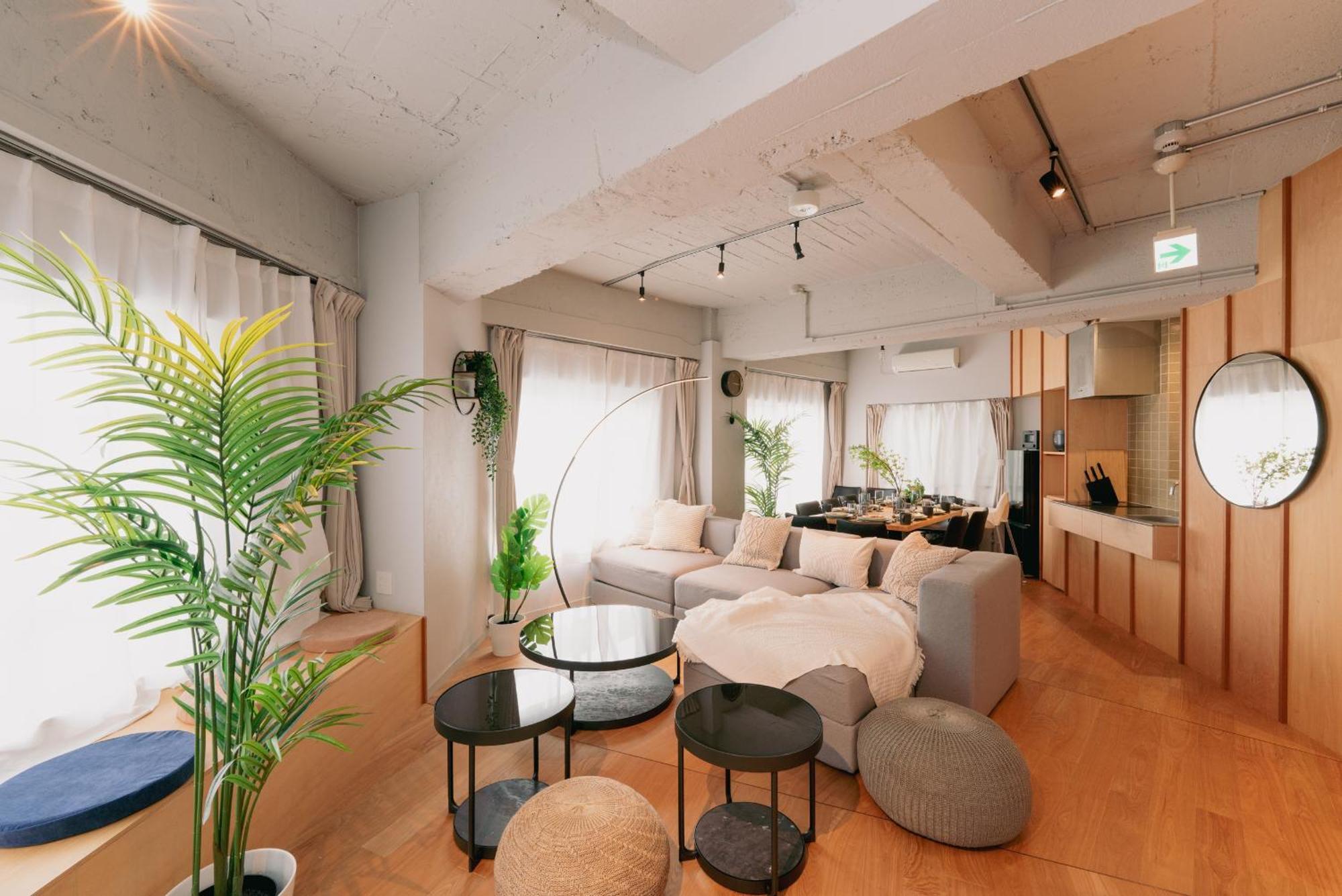 Eminaz Minami Otsuka 3f4f Tokyo